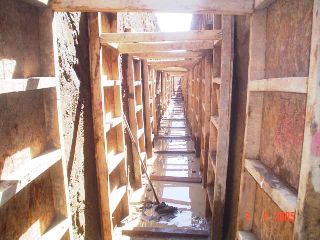 2004 Proteccion tipo entibacion a Cañ AS a PTAS San Carlos