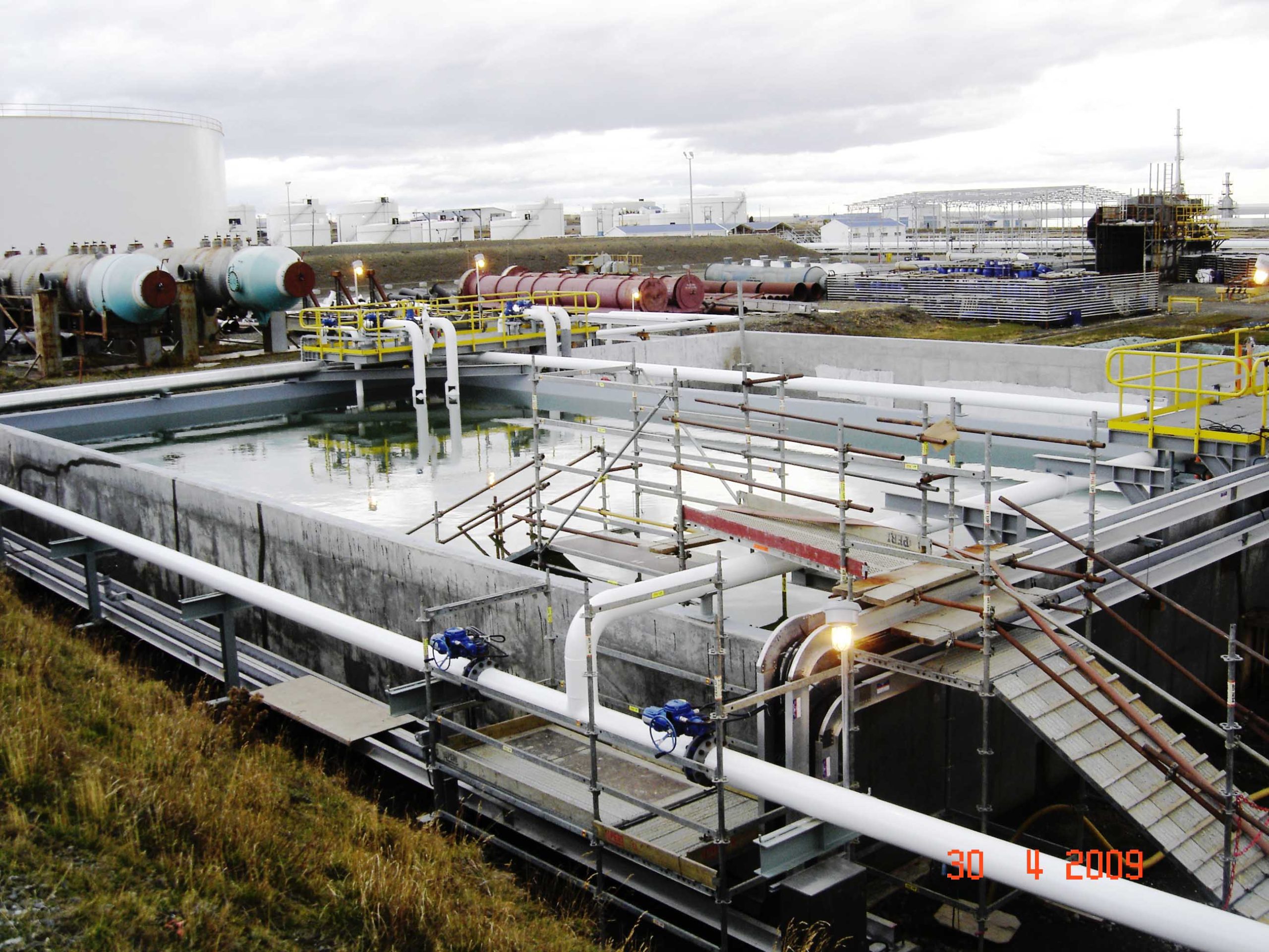 2008 Estanque y sala bbas Mthanex 3 Pta Arenas